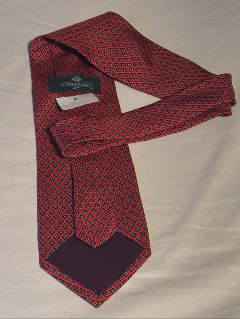 Tom James Red Diamond-Pattern Silk Tie
